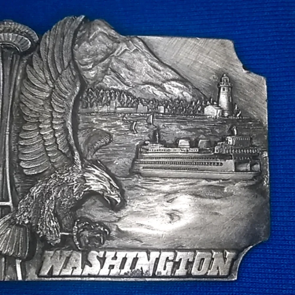 Vintage 1988 Siskiyou Washington State Pewter Buckle (P35)